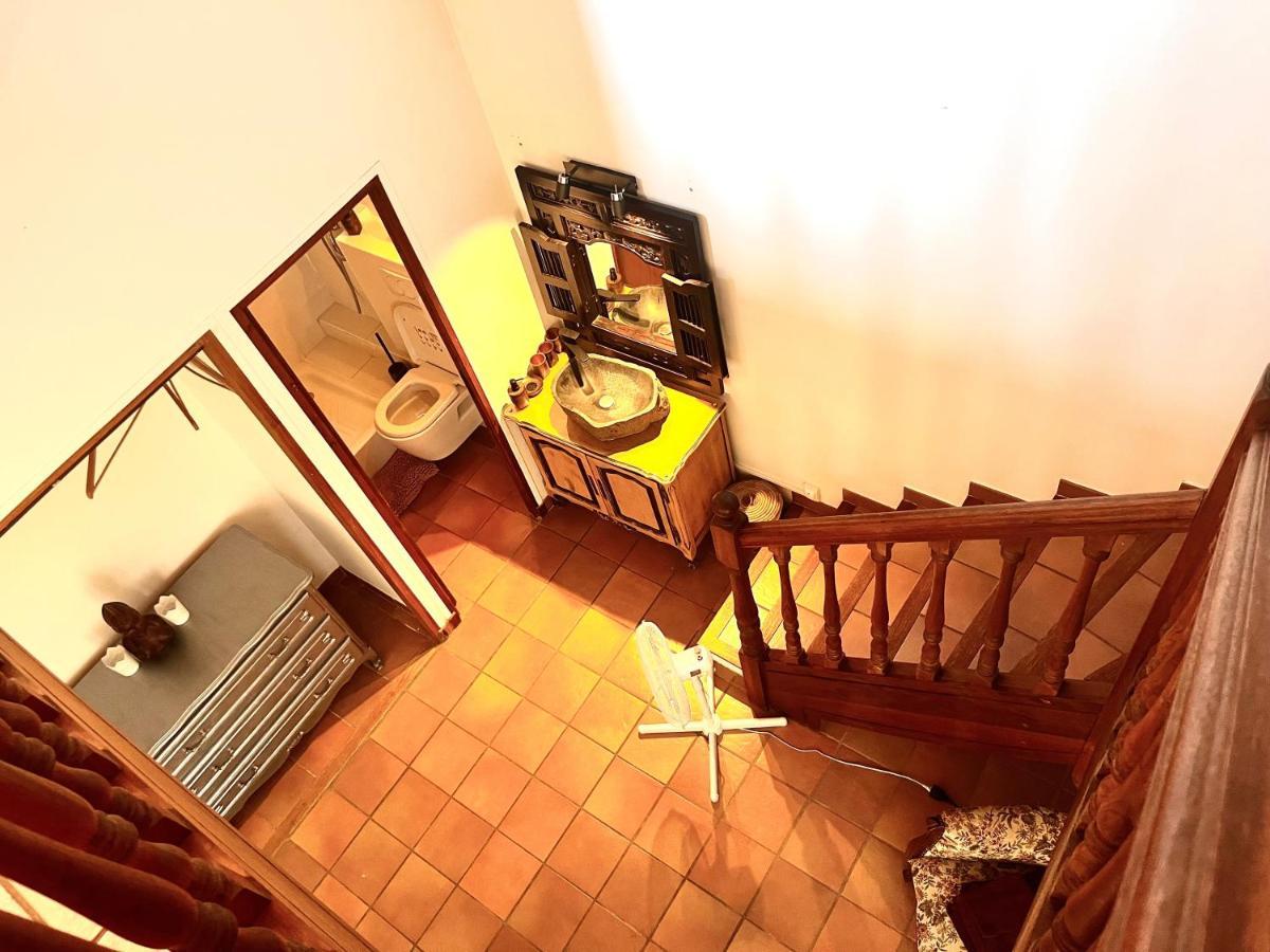 Le Mazet De Choubouloute Bed & Breakfast แซ็ง จิลส์ ภายนอก รูปภาพ